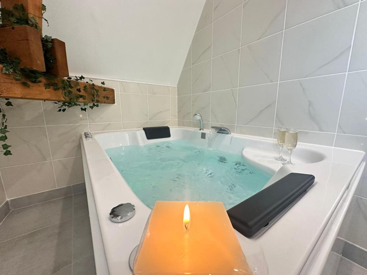 S Bayleved'Air Duplex Vue Chateau, Balneo Et Sauna Sedan Ngoại thất bức ảnh